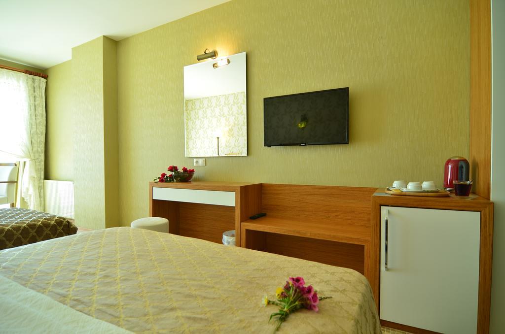 Cunda Kivrak Hotel Ayvalik Room photo